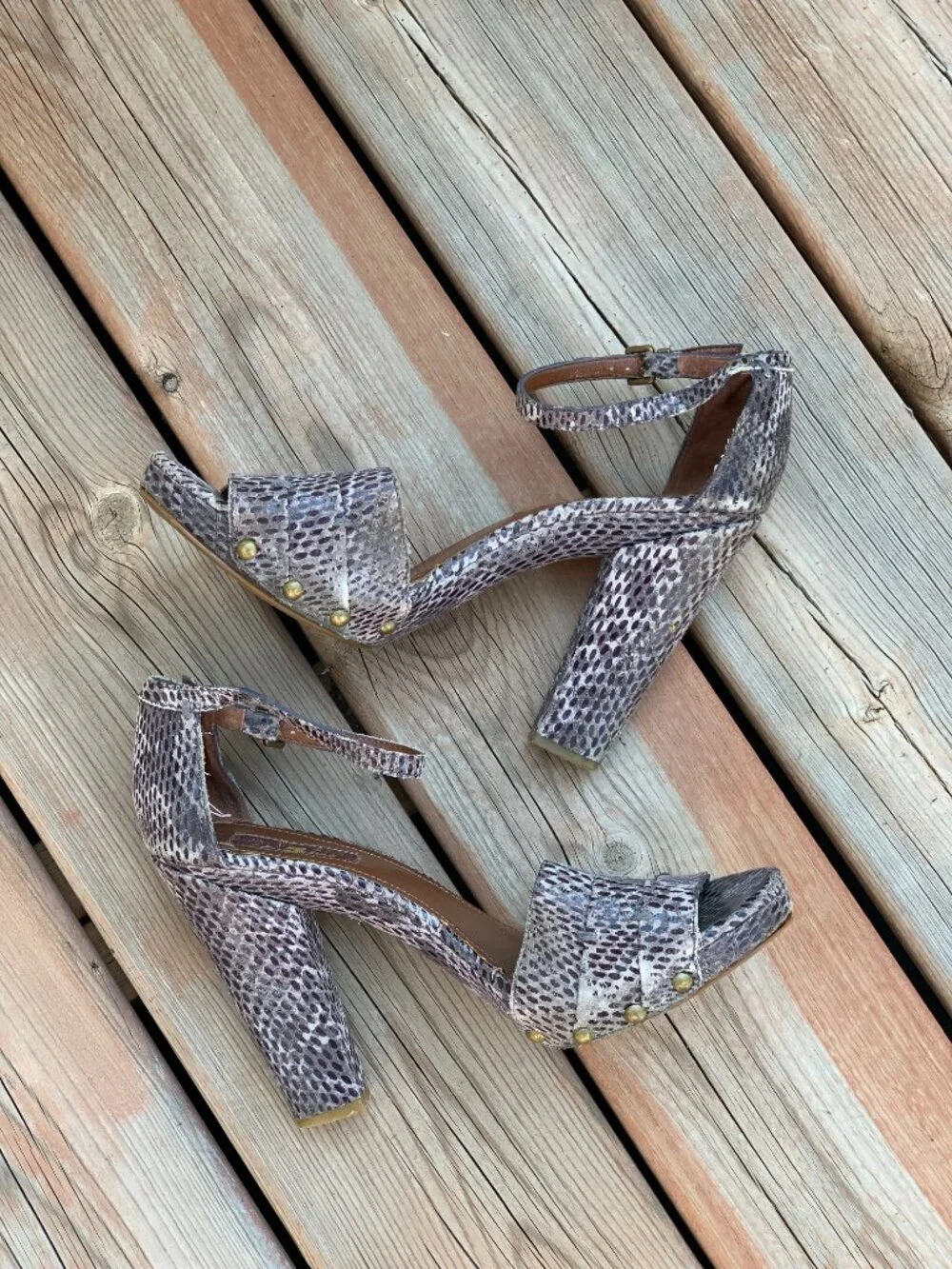 7 For All Mankind Platform Heel Sandals 10 Purple Snakeskin Suede Peep Toe Y2K